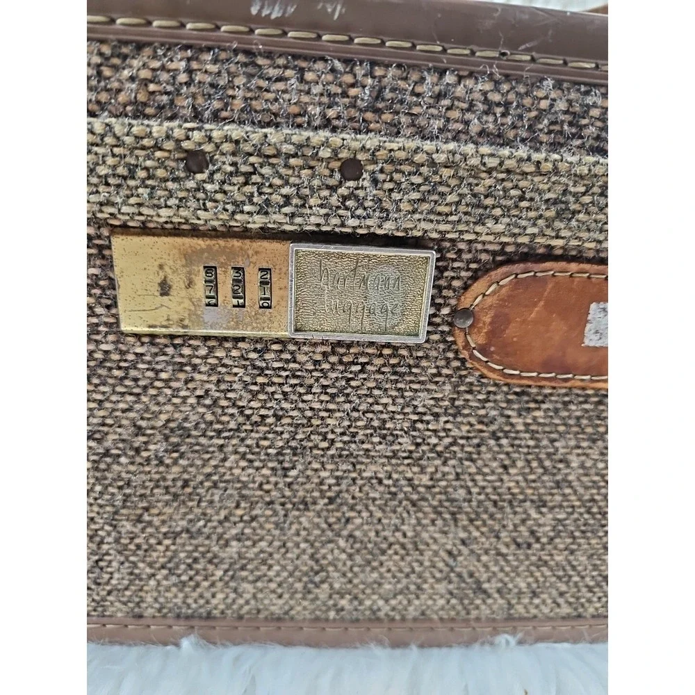 Vintage HARTMANN Tweed Travel Luggage Cosmetic Train Case Carry On - Looks Good